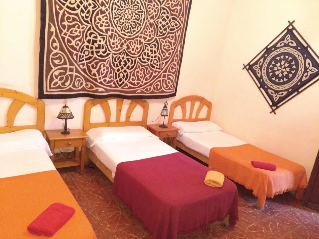 Hostal Corona Palma di Maiorca Esterno foto